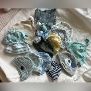 15 Baby Hats + 5 Mits Bundle